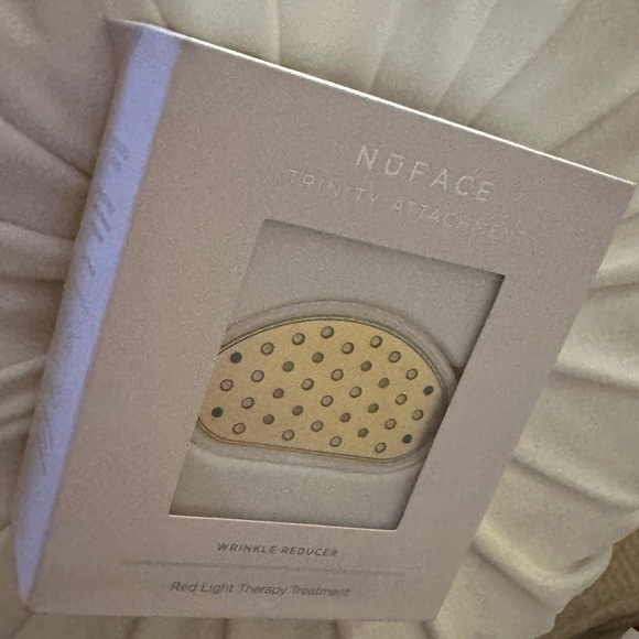 NuFACE Wrinkle Reducer Trinity Attachment UNOPENED - Picture 5 of 6